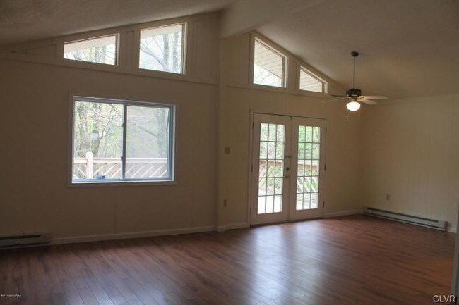 Building Photo - 111 Burnshaw Ln