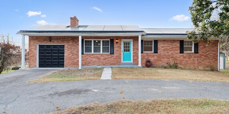 Primary Photo - Mechanicsville Rental on Golf Course