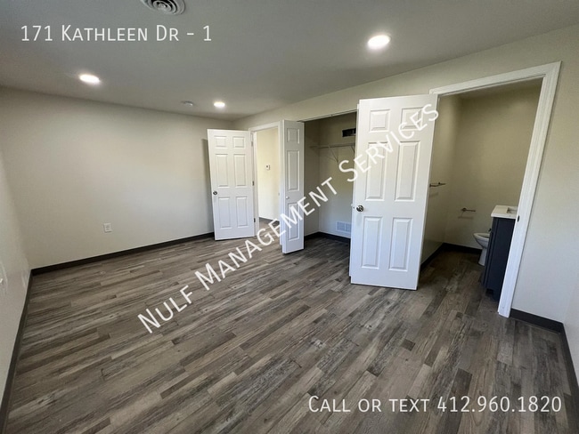 Foto del edificio - 171 Kathleen Dr
