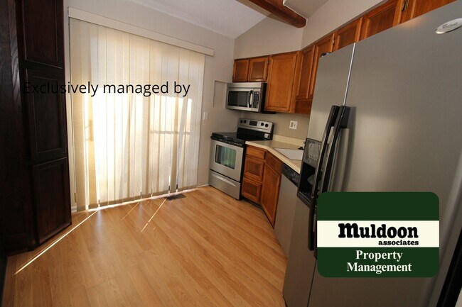 Foto del edificio - 4543 Castlepoint Dr