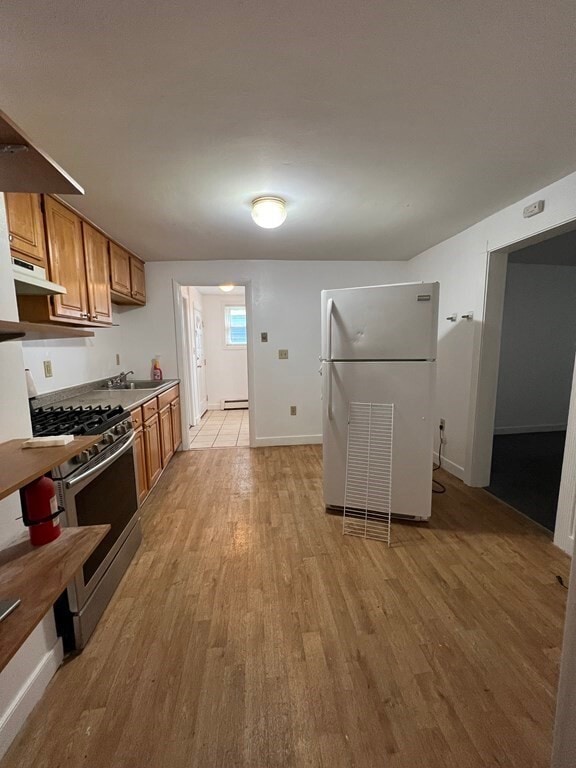 Building Photo - 55 Leyden St