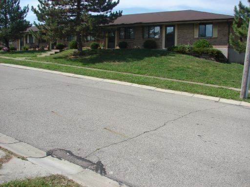 Primary Photo - 1449 Minstrel Dr