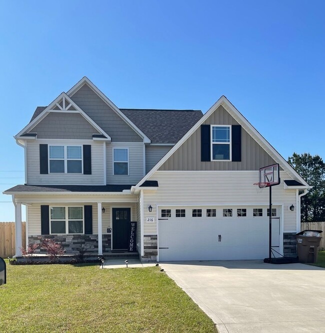 Building Photo - 216 Holly Grove Ct E