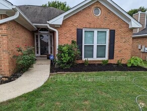 Building Photo - 1631 N Grove Ct