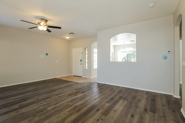 Building Photo - 13006 W Aster Dr