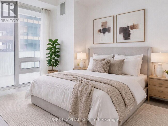 Photo du bâtiment - 42 Charles St E