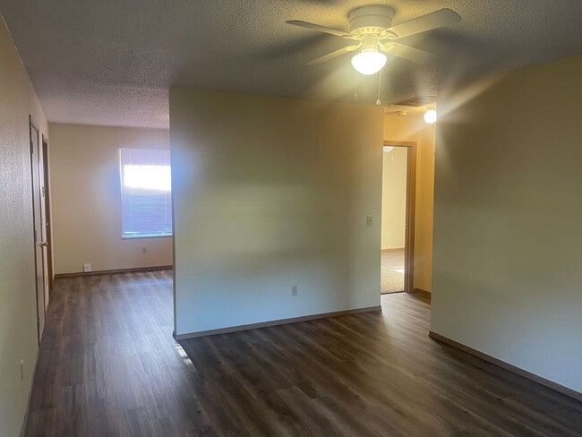 Building Photo - cli91012