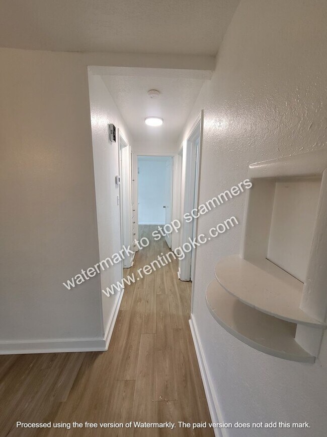 Building Photo - Nice 3 bedroom ready to go!