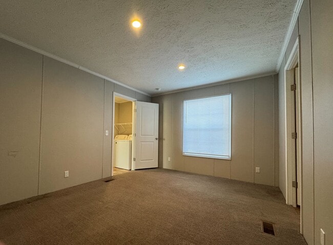 Foto del edificio - 2002 Heron Dr NW