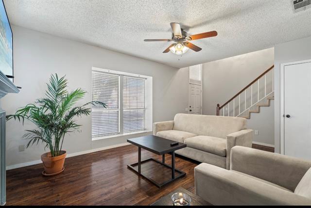 Foto del edificio - 1520 Beach Ln