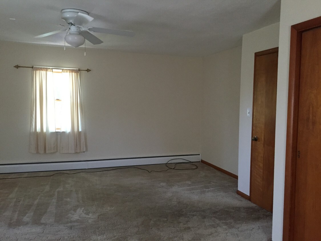 26 McAdoo Ave, Hamilton, NJ 08619 Apartments in Hamilton, NJ