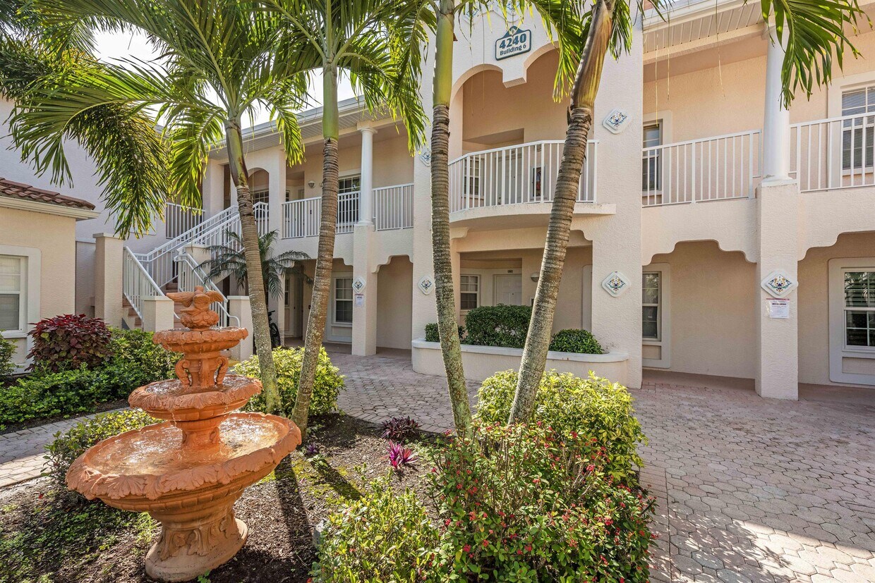 Foto principal - 4240 Central Sarasota Pkwy