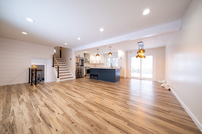 Building Photo - 4104 Lynn Ave