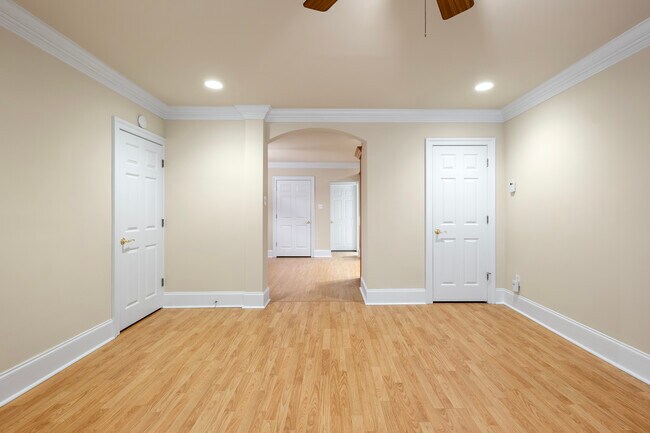 Building Photo - 1833 Spruce St