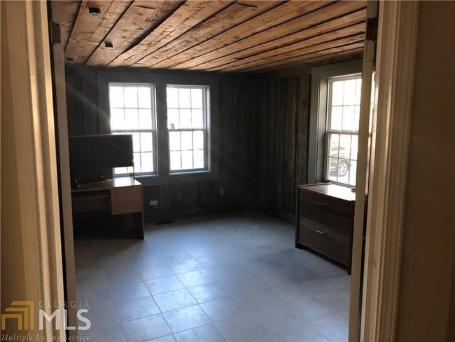Foto del edificio - 2926 Pruitt Rd