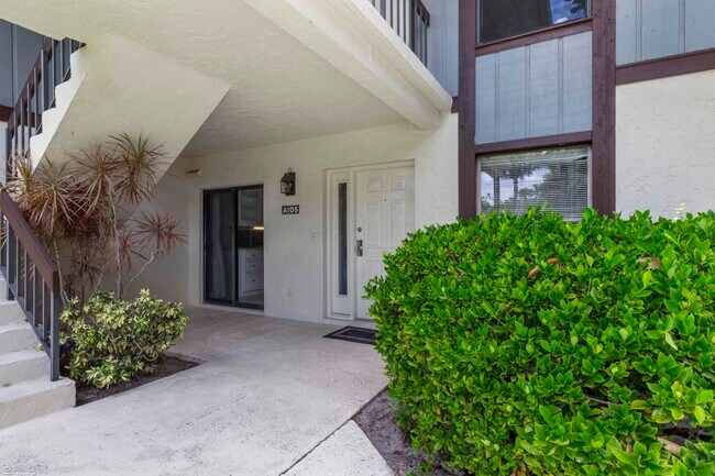 Building Photo - 13329 Polo Club Rd