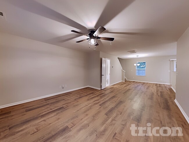 Building Photo - 933 Joselynn Drive