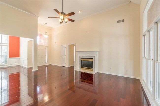 Building Photo - 1435 Home Pl Dr