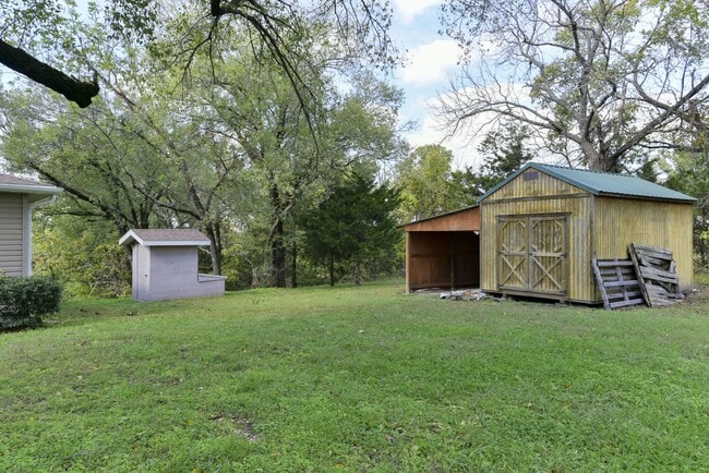 Building Photo - 1791 Fruit Farm Rd