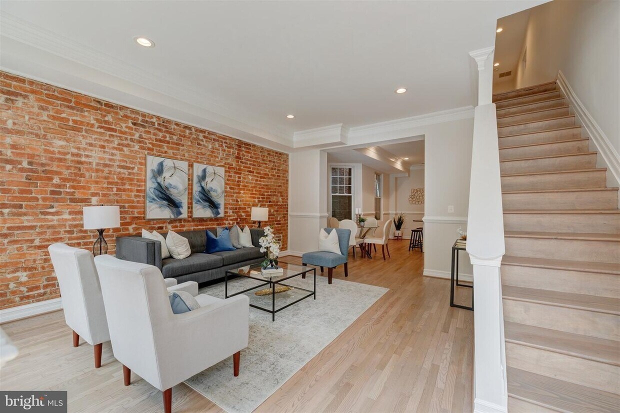 Foto principal - 1215 Otis Plz NW