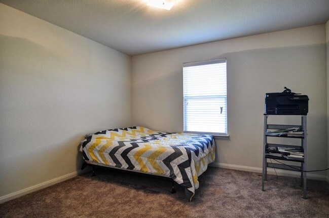 Foto del edificio - 4435 Elderberry St
