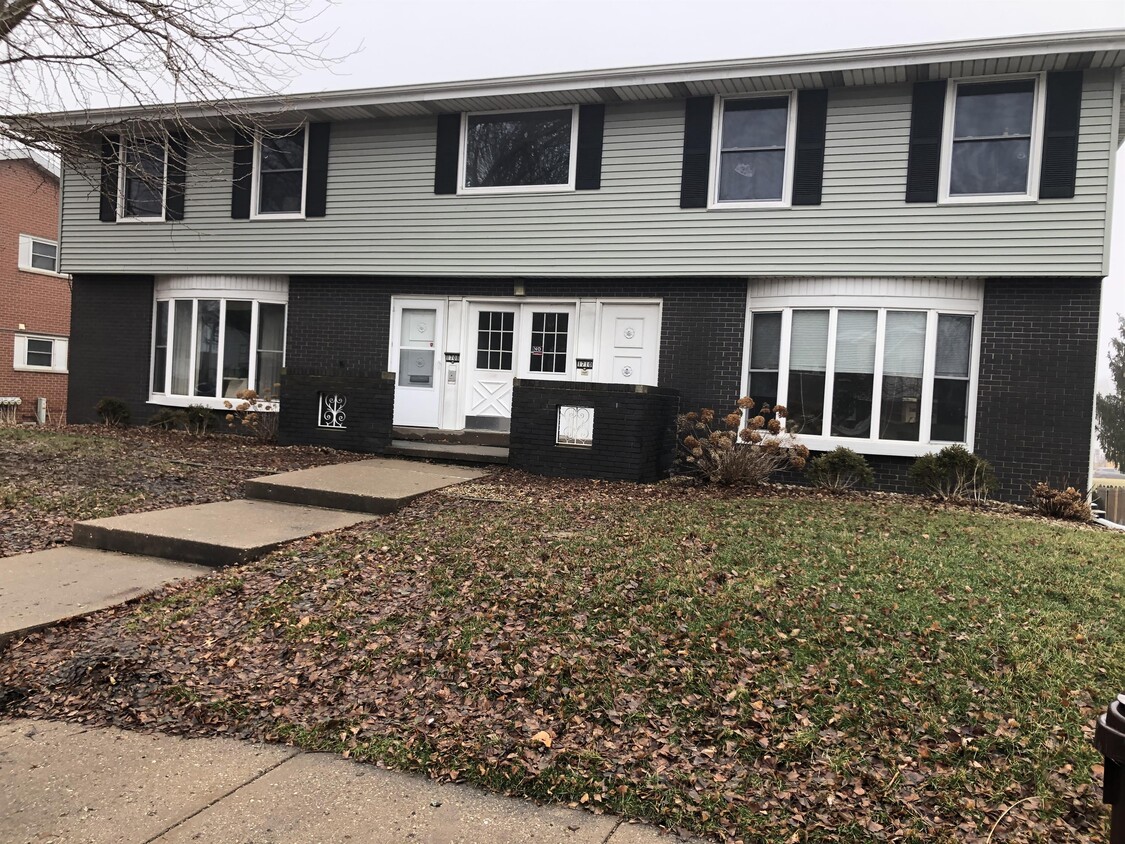 Primary Photo - 1710 W Tiffany Ct