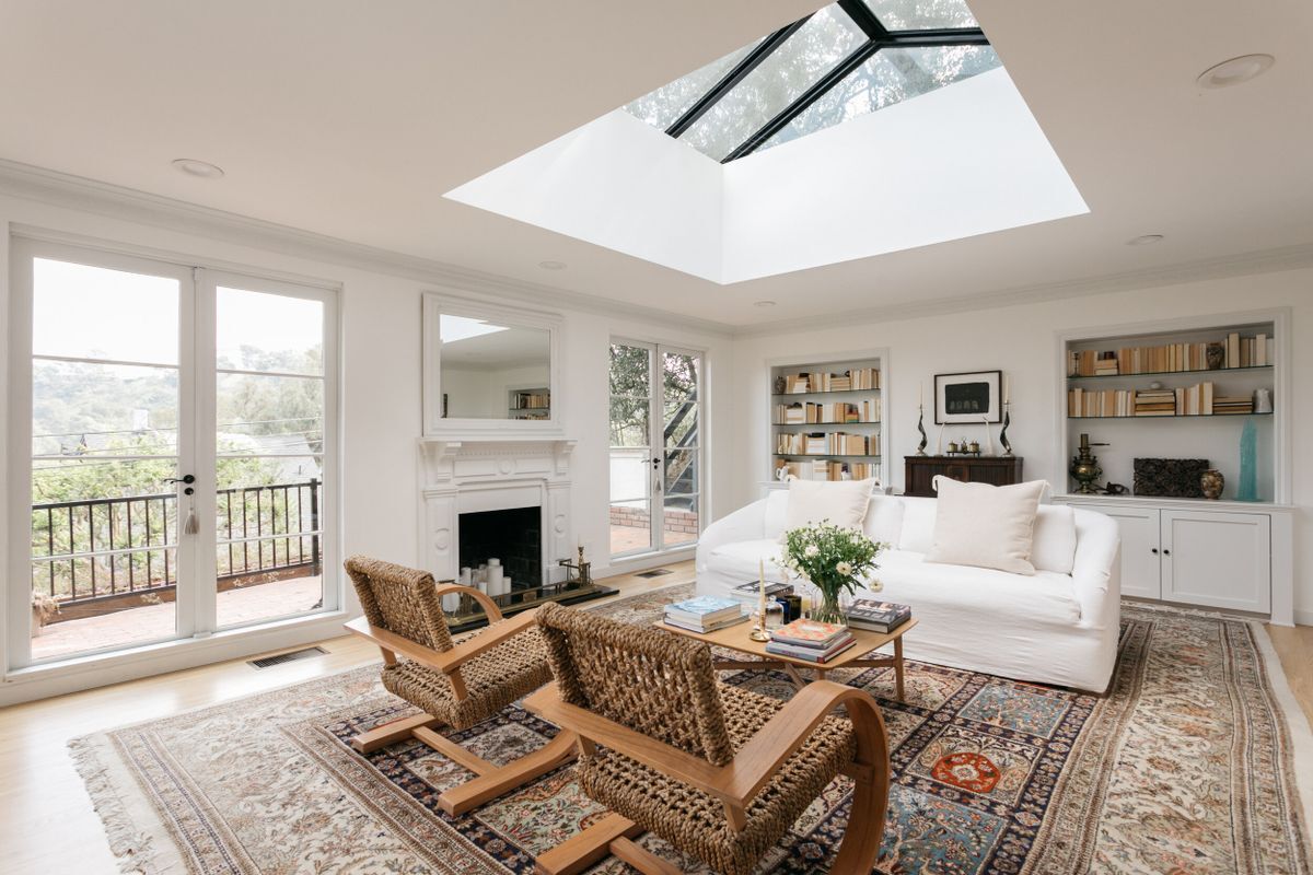 Foto principal - 8831 Lookout Mountain Ave