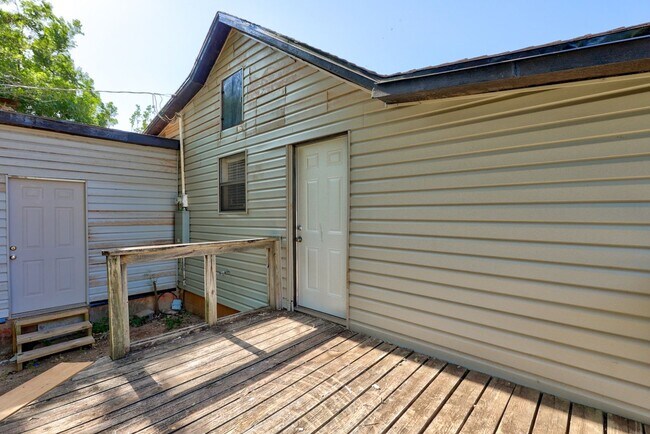 Foto del edificio - 3 Bed 1 Bath in Del City!