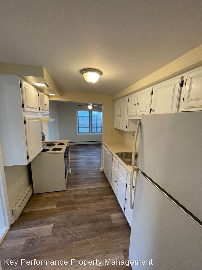 Foto del edificio - 4 br, 1 bath House - 5906 W Wautoma Beach ...