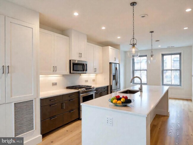 Foto del edificio - 4945 Purdy Aly