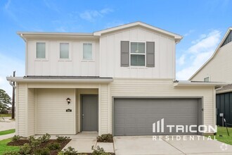 Building Photo - 9835 Willow Creek Commerce Dr