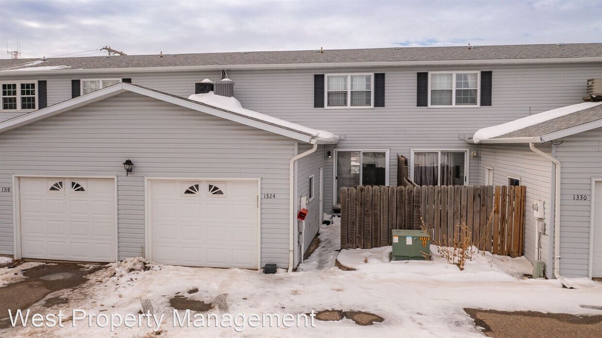 1324 Sims St, Dickinson, ND 58601 House Rental in Dickinson, ND