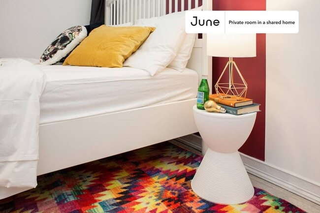 Foto del edificio - Cozy Private ROOM in Fort Greene