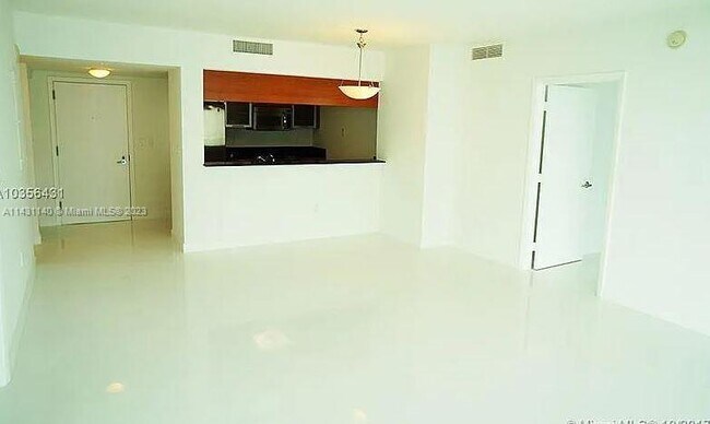 Foto del edificio - 1800 N Bayshore Dr