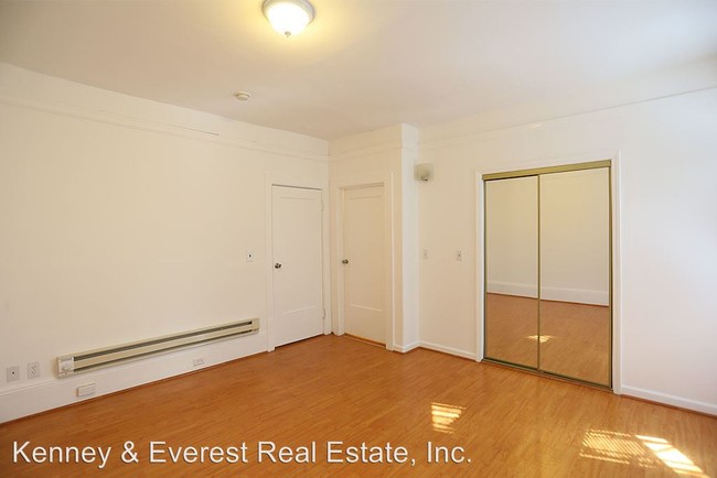 Foto del edificio - 3 br, 1 bath House - 660 Bush