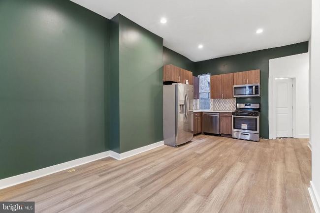 Foto del edificio - 2146 N Van Pelt St