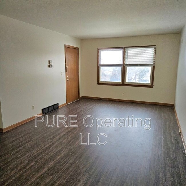 Foto del edificio - 6611 Pratt St
