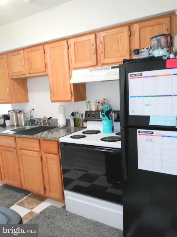 Building Photo - 521 S 16th St