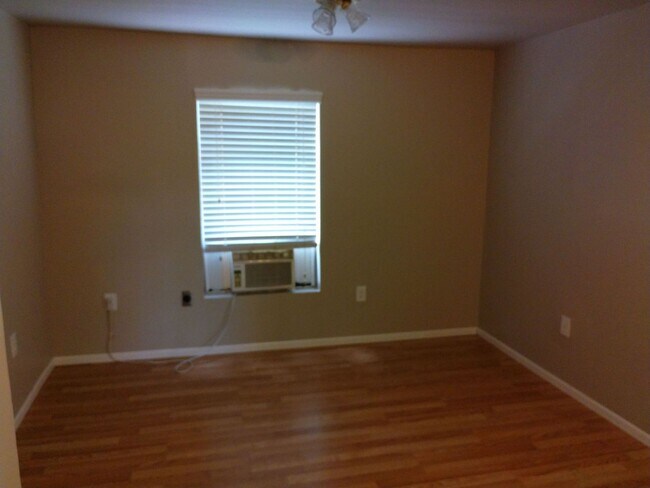 Foto del edificio - 623 Frazier St