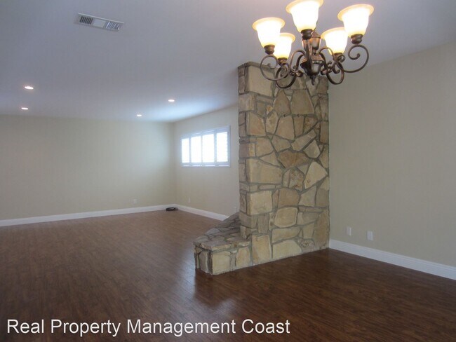 Building Photo - 3 br, 2 bath House - 631 Joan Way