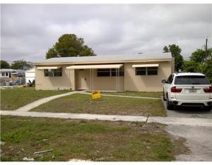 Primary Photo - 455 Seminole Dr
