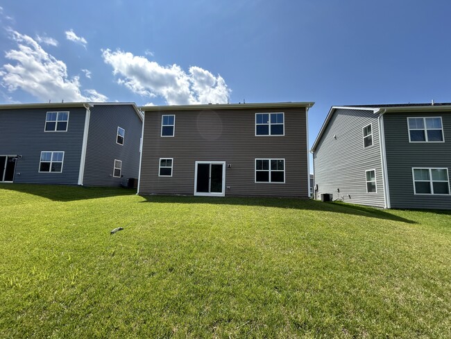 Building Photo - 469 Gravenstein Ln
