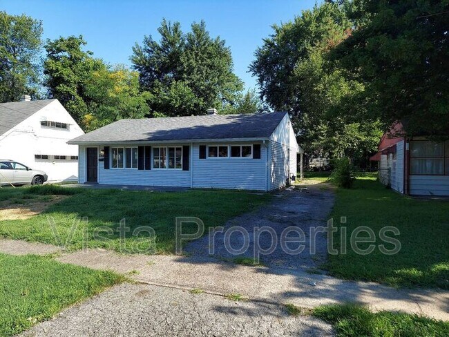 Foto del edificio - 2956 Garey Ln
