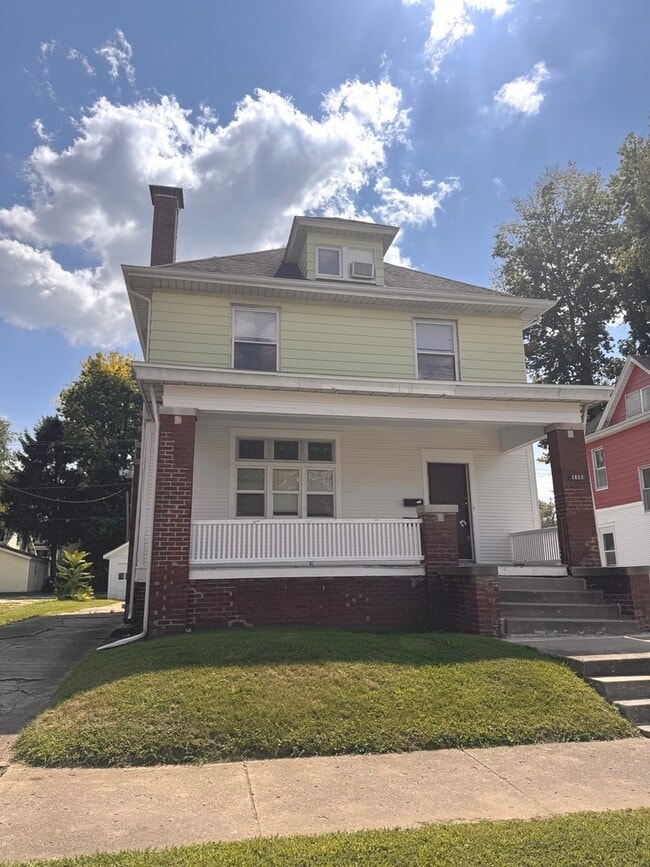 Building Photo - 1620 W Fredonia Ave