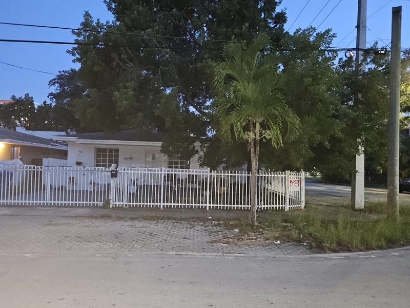 Photo - 1298 NW 38th St