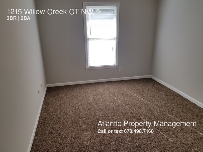 Building Photo - 1215 Willow Creek Ct NW