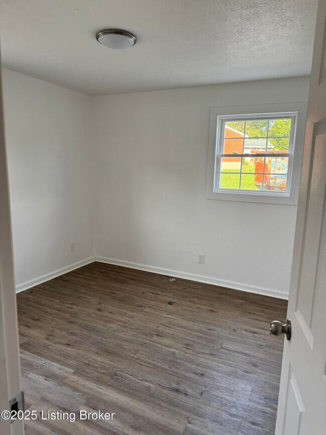 Foto del edificio - 10318 Greentree Ln