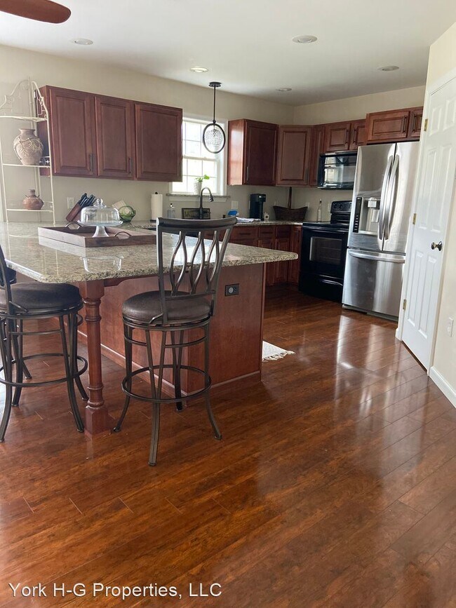 Building Photo - 3 br, 3 bath House - 2804 Myers Road