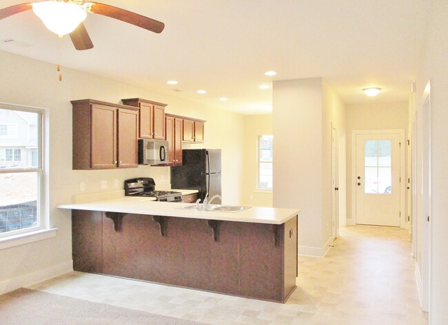 Building Photo - Town Home with Garage in Chelsea...View wi...