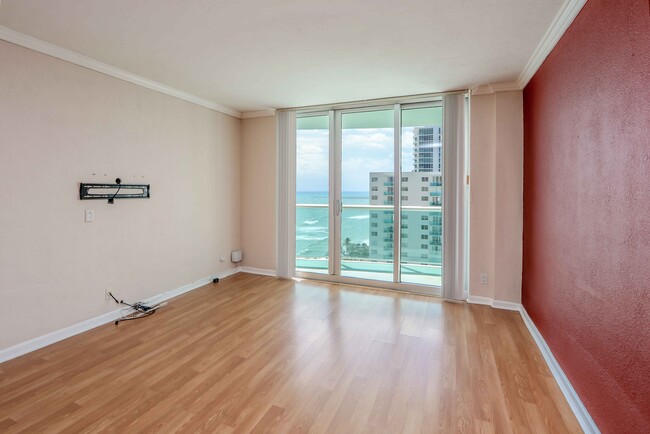 Building Photo - 3801 S Ocean Dr